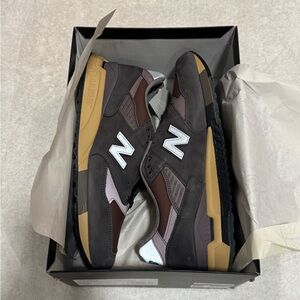 New Balance and Stone Island collab Brown and Gray Sneakers with Suede Upper